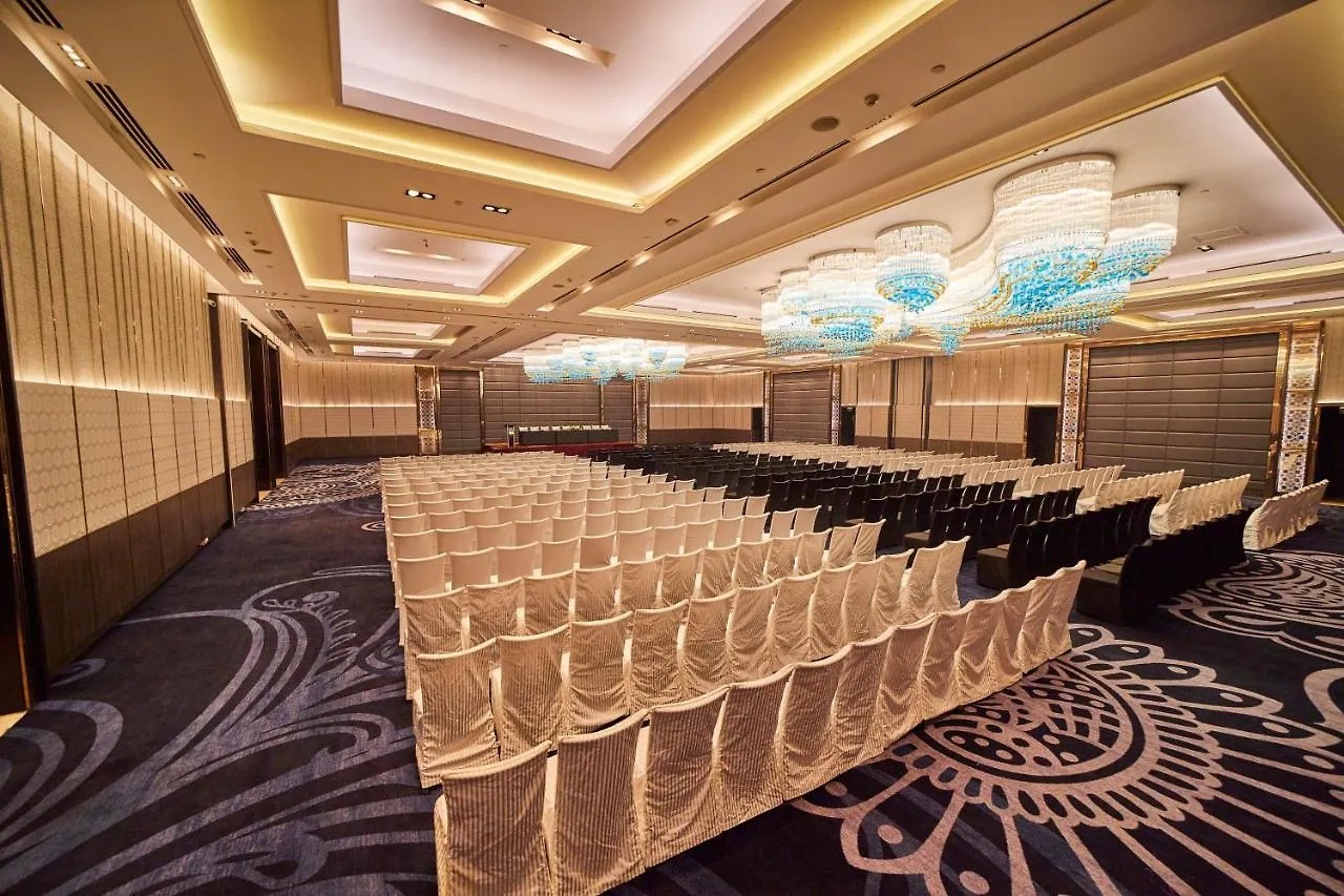 Crowne Plaza New Delhi Rohini By Ihg Hotel 5*, Delhi (National Capital Territory of India)