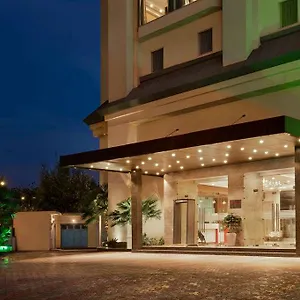 Hotel Ramada By Wyndham New Pitampura, Delhi (National Capital Territory of India)
