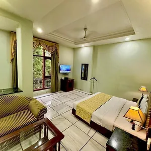 Hotel Florence Inn, Karol Bagh, New Delhi, 2 Min From Metro, Delhi (National Capital Territory of India)
