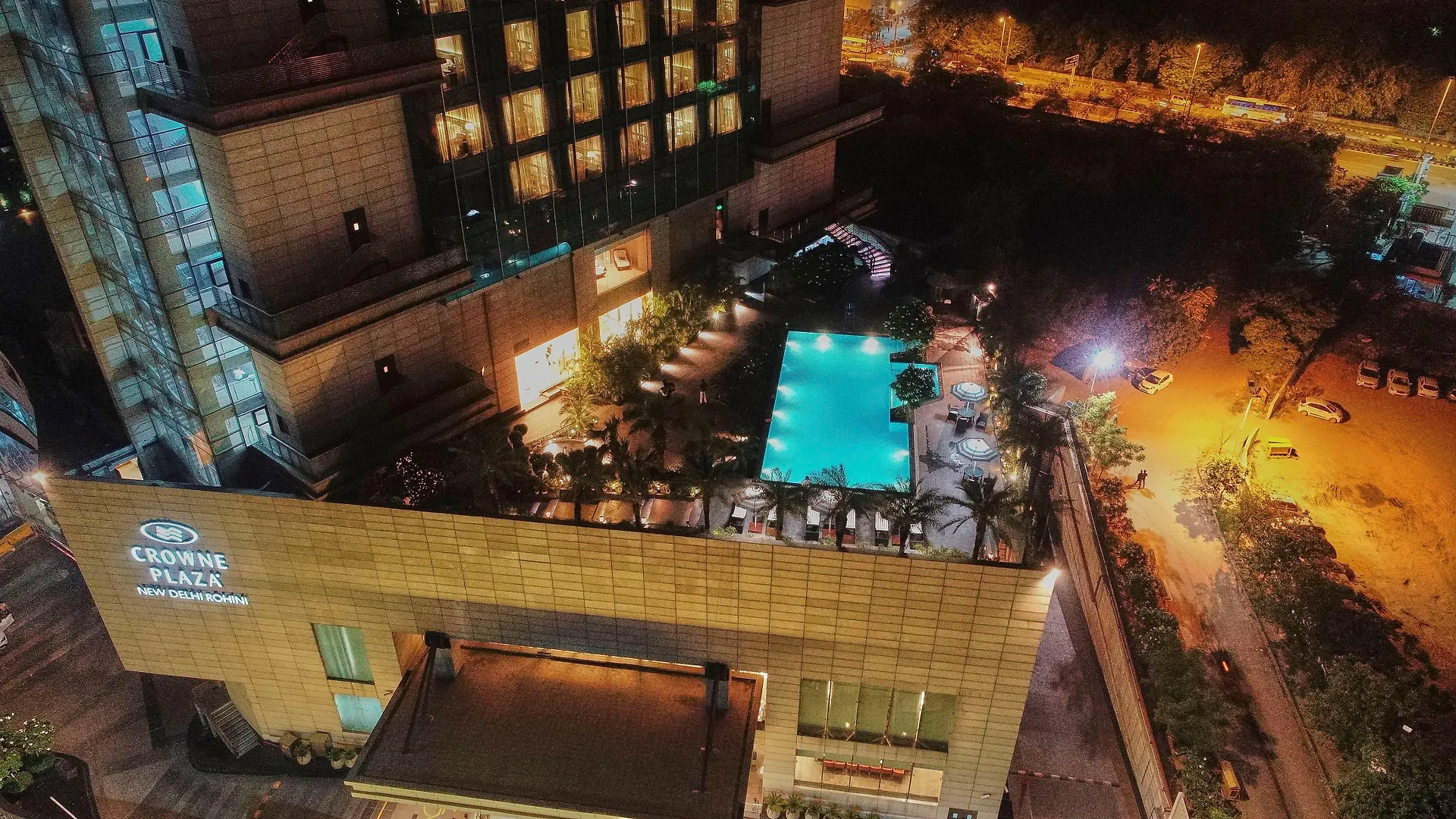 Отель Crowne Plaza New Delhi Rohini By Ihg  Дели