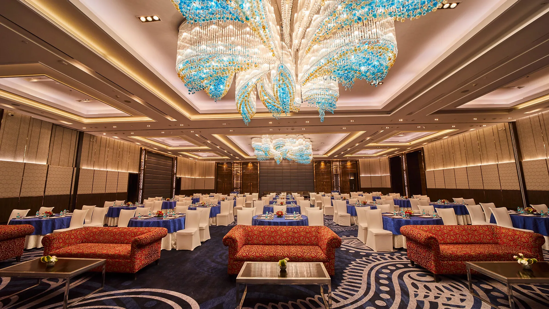 *****  Отель Crowne Plaza New Delhi Rohini By Ihg Индия