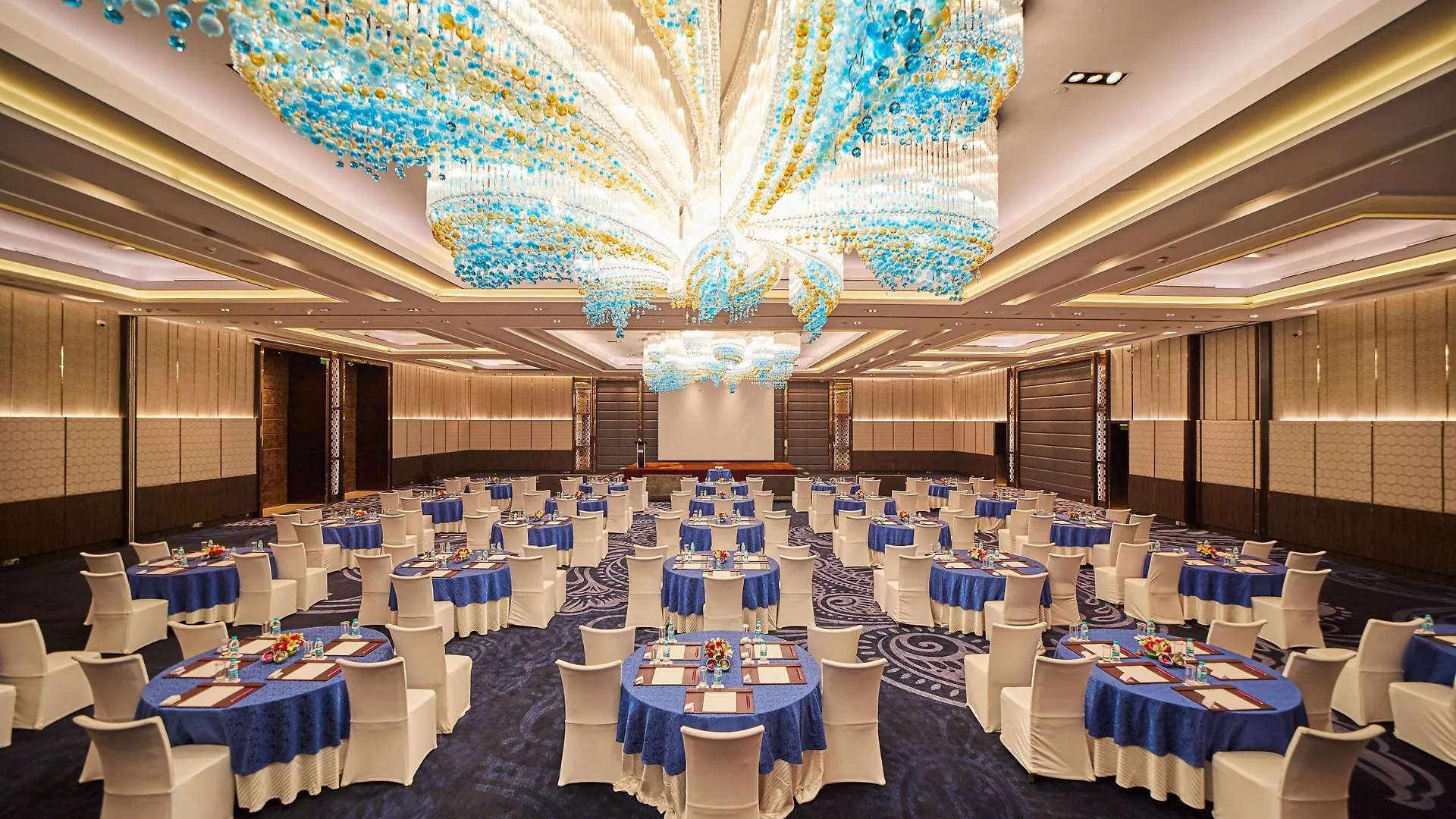 Отель Crowne Plaza New Delhi Rohini By Ihg
