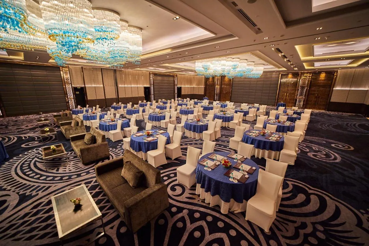 Отель Crowne Plaza New Delhi Rohini By Ihg